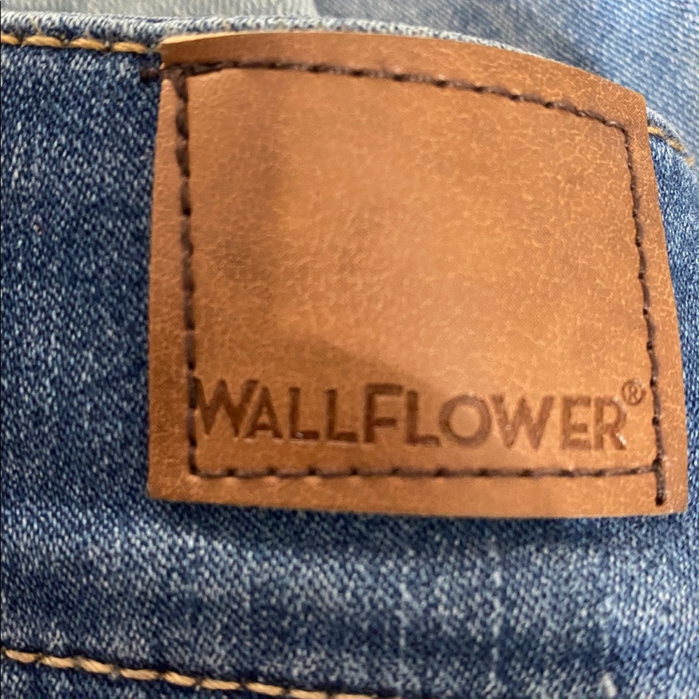 Wallflower The Ultra fit blue jeans - Size 5 Regular - juniors - Picture 8 of 13